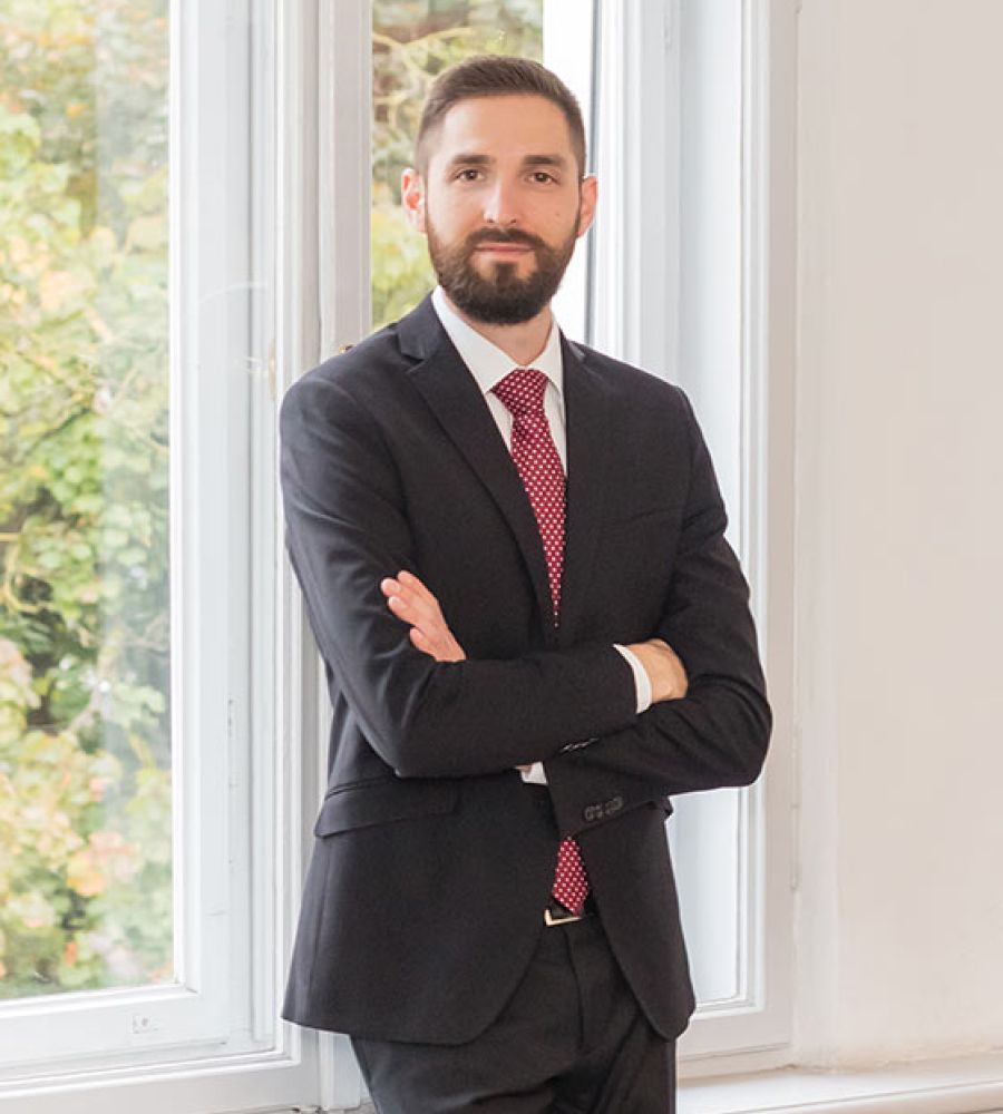 Dominik Soliman 博士